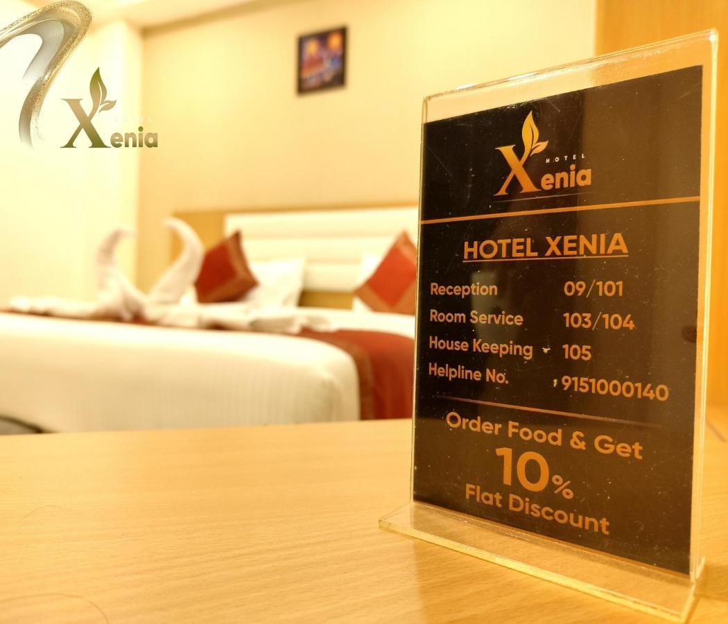 Hotel Xenia Varanasi Exterior foto