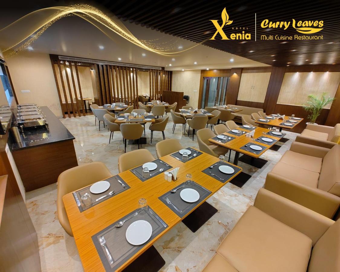 Hotel Xenia Varanasi Exterior foto